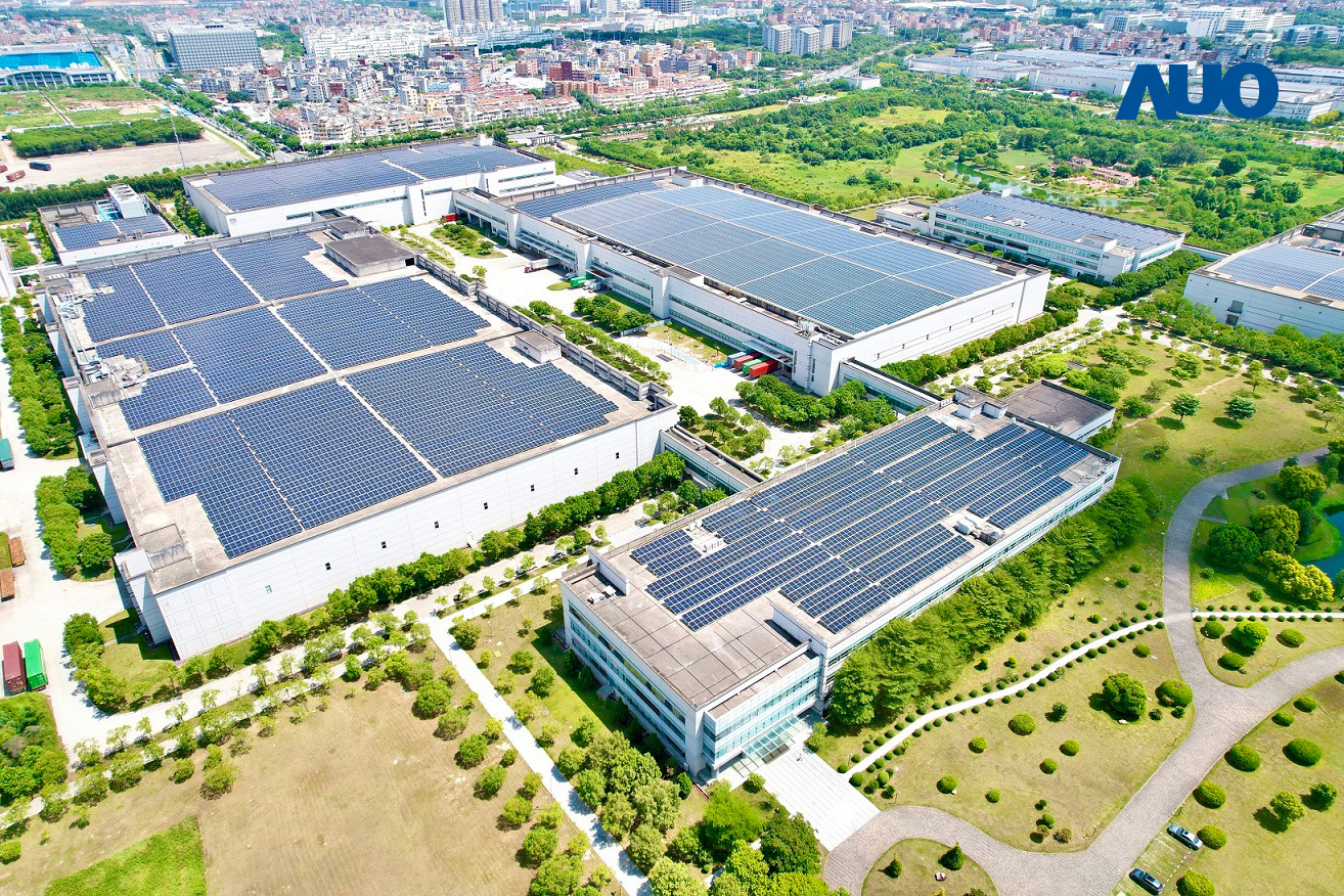 PT视讯(中国区)官网廈門推動智慧製造同時，透過綠電創能縱深推進綠色轉型，廠區全屋頂鋪設太陽能板，每年太陽能發電 2,600多萬度