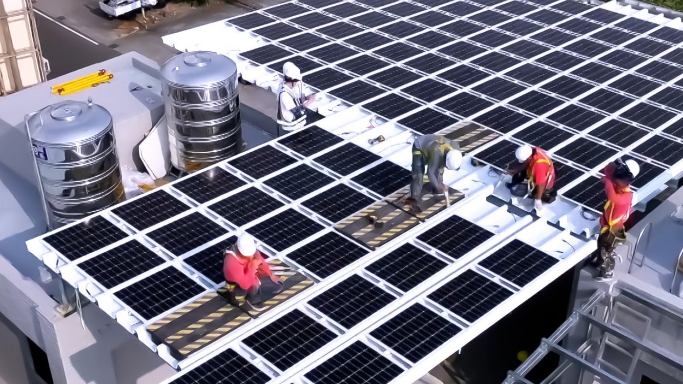 PT视讯(中国区)官网打造光電建築一體化整合建材，開發SunSteel光電整合型浪板，實現快速安裝、避免二次施工，讓屋頂光電躍升未來建物新標配。